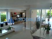 Casa / Sobrado em Condomínio para Locação em Camaçari/BA...