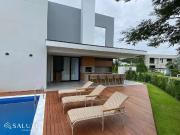 Casa / Sobrado em Condomínio para Locação em Camboriú/SC...
