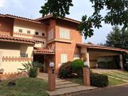 Casa / Sobrado em Condomínio para Locação em Campinas/SP...