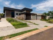 Casa / Sobrado em Condomínio para Locação em Campinas/SP...