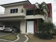 Casa / Sobrado em Condomínio para Locação em Campinas/SP...