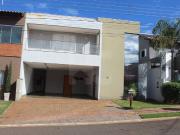 Casa / Sobrado em Condomínio para Locação em Campo...