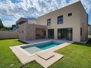 Casa / Sobrado em Condomínio para Locação em...