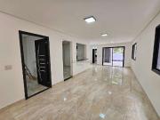 Casa / Sobrado em Condomínio para Locação em Cotia/SP...