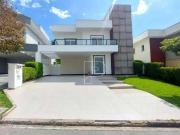 Casa / Sobrado em Condomínio para Locação em Cotia/SP...