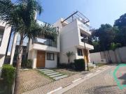 Casa / Sobrado em Condomínio para Locação em Cotia/SP...