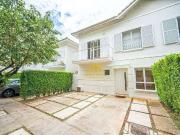 Casa / Sobrado em Condomínio para Locação em Cotia/SP...