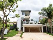 Casa / Sobrado em Condomínio para Locação em Cotia/SP...