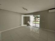 Casa / Sobrado em Condomínio para Locação em Cotia/SP...
