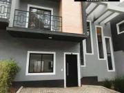 Casa / Sobrado em Condomínio para Locação em Cotia/SP...