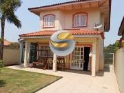 Casa / Sobrado em Condomínio para Locação em Cotia/SP...