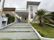 Casa / Sobrado em Condomínio para Locação em Cotia/SP...