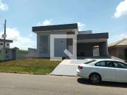 Casa / Sobrado em Condomínio para Locação em Cotia/SP...