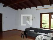 Casa / Sobrado em Condomínio para Locação em Cotia/SP...