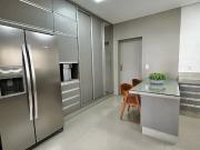 Casa / Sobrado em Condomínio para Locação em Cuiabá/MT...