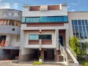 Casa / Sobrado em Condomínio para Locação em Curitiba/PR...