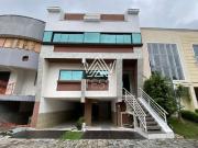 Casa / Sobrado em Condomínio para Locação em Curitiba/PR...