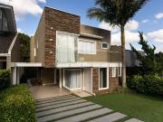 Casa / Sobrado em Condomínio para Locação em Curitiba/PR...