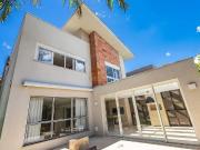 Casa / Sobrado em Condomínio para Locação em Curitiba/PR...