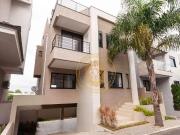 Casa / Sobrado em Condomínio para Locação em Curitiba/PR...