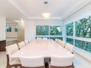 Casa / Sobrado em Condomínio para Locação em Curitiba/PR...