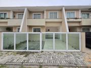 Casa / Sobrado em Condomínio para Locação em Curitiba/PR...