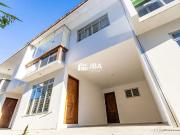Casa / Sobrado em Condomínio para Locação em Curitiba/PR...