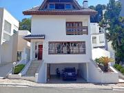 Casa / Sobrado em Condomínio para Locação em Curitiba/PR... Casa / Sobrado em Condomínio para Locação em Curitiba/PR...