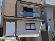 Casa / Sobrado em Condomínio para Locação em Curitiba/PR...