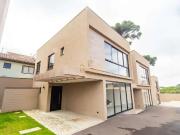 Casa / Sobrado em Condomínio para Locação em Curitiba/PR...
