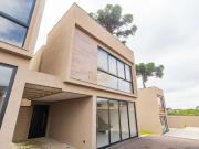 Casa / Sobrado em Condomínio para Locação em Curitiba/PR...