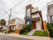 Casa / Sobrado em Condomínio para Locação em Curitiba/PR...