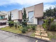 Casa / Sobrado em Condomínio para Locação em Curitiba/PR...