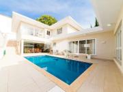 Casa / Sobrado em Condomínio para Locação em Curitiba/PR...
