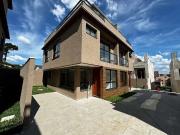 Casa / Sobrado em Condomínio para Locação em Curitiba/PR...