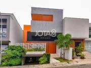Casa / Sobrado em Condomínio para Locação em Curitiba/PR...