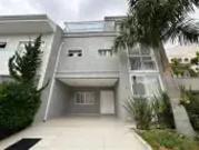 Casa / Sobrado em Condomínio para Locação em Curitiba/PR...