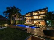 Casa / Sobrado em Condomínio para Locação em Curitiba/PR...