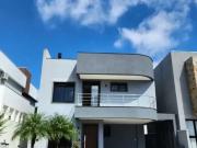 Casa / Sobrado em Condomínio para Locação em Curitiba/PR...