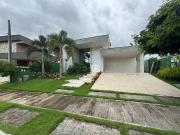 Casa / Sobrado em Condomínio para Locação em Eusébio/CE...