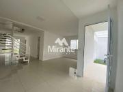 Casa / Sobrado em Condomínio para Locação em Feira de...