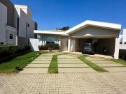 Casa / Sobrado em Condomínio para Locação em Foz do...