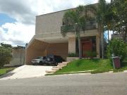 Casa / Sobrado em Condomínio para Locação em Goiânia/GO...