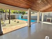 Casa / Sobrado em Condomínio para Locação em Goiânia/GO...