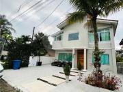 Casa / Sobrado em Condomínio para Locação em Guarujá/SP...
