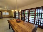 Casa / Sobrado em Condomínio para Locação em Guarujá/SP...