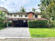 Casa / Sobrado em Condomínio para Locação em Guarujá/SP...