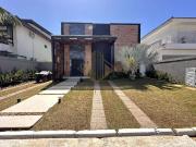 Casa / Sobrado em Condomínio para Locação em Guarujá/SP...