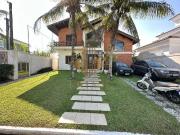 Casa / Sobrado em Condomínio para Locação em Guarujá/SP...