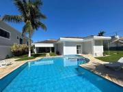 Casa / Sobrado em Condomínio para Locação em Guarujá/SP...